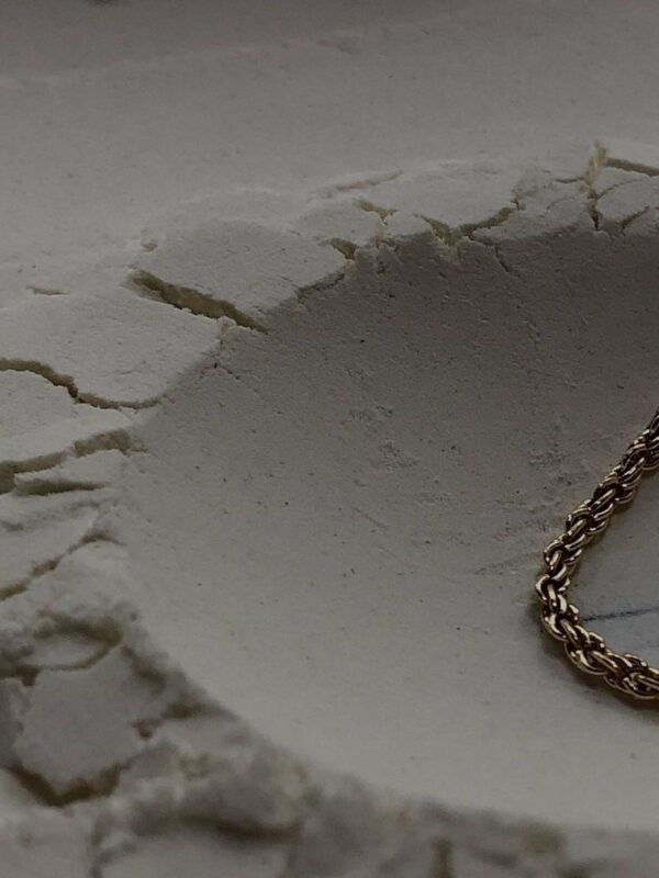 Gold rope chain