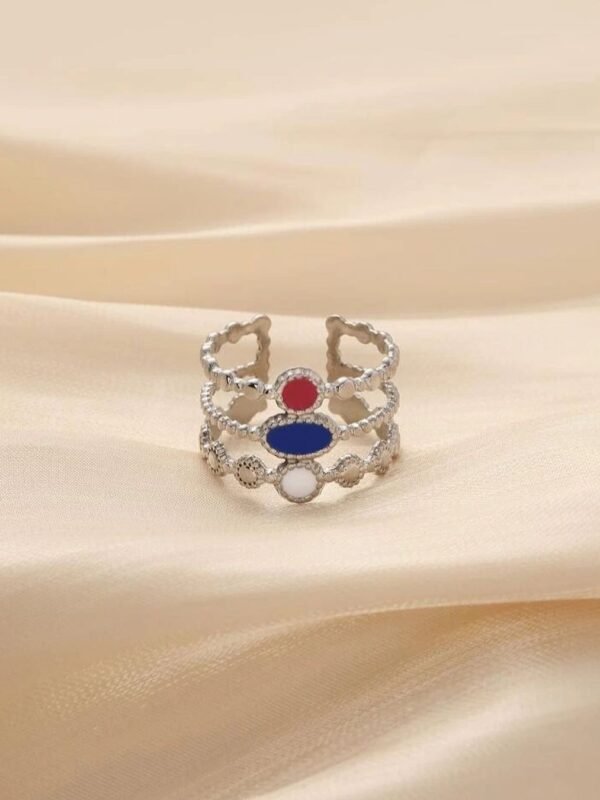 Geometric decor silver ring