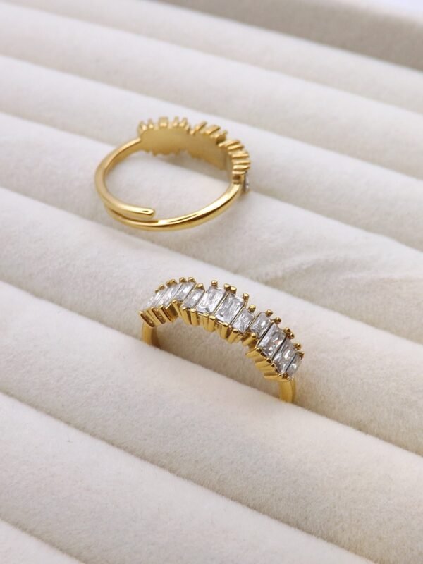 ROCKY WHITE 18K gold plated ring
