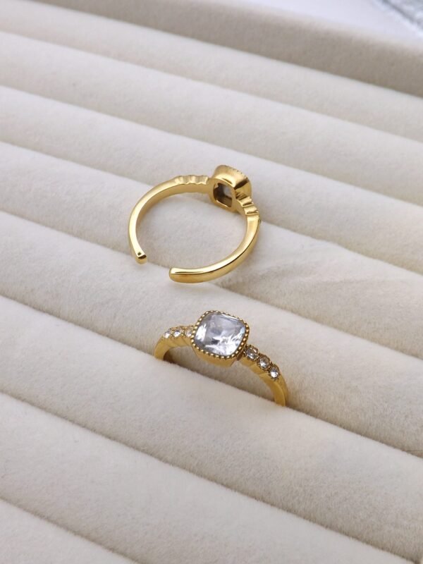 EXOTIC CRYSTAL18K gold plated ring