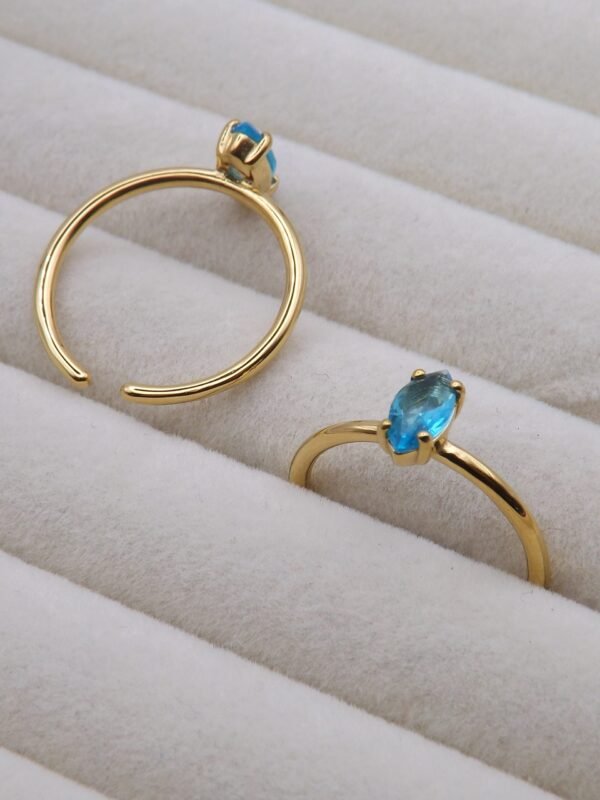 SIMPLE SEA BLUE CRYSTAL 18K gold plated ring